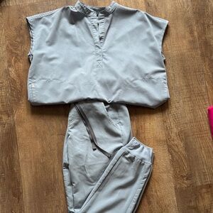 Figs Technical Collection Gray Top